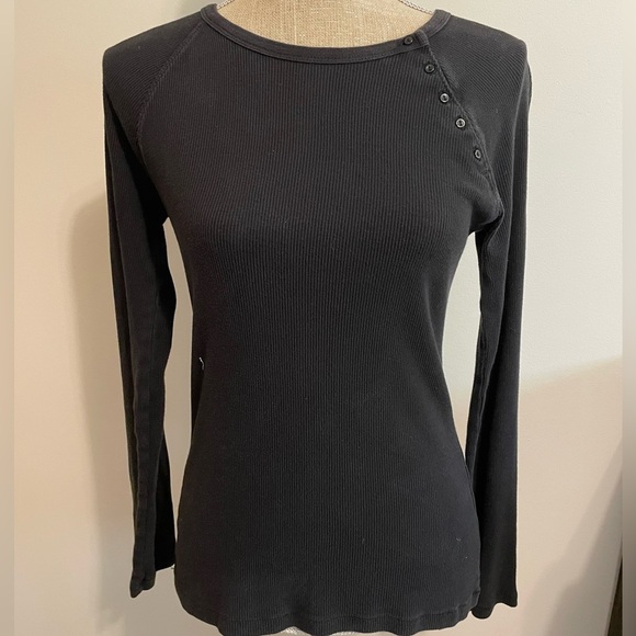 GAP- black long sleeve ribbed crew neck - Picture 1 of 5